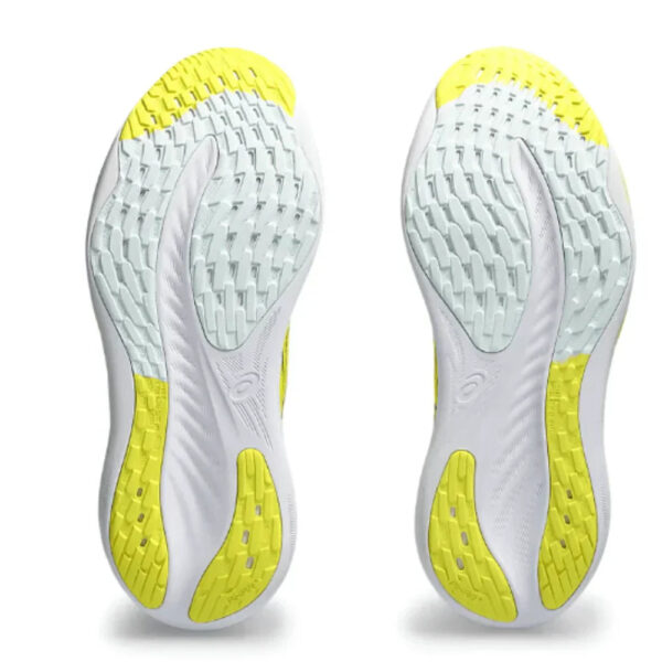 COMBO CON ZAPATILLAS Nike Air Max Excee + Asics Gel-Nimbus 26 - Imagem 5
